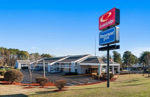 Dumbarton Cabin | Econo Lodge