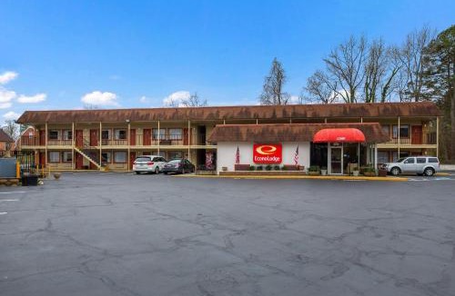 Williamsburg Cabin | Econo Lodge Williamsburg Historic Area