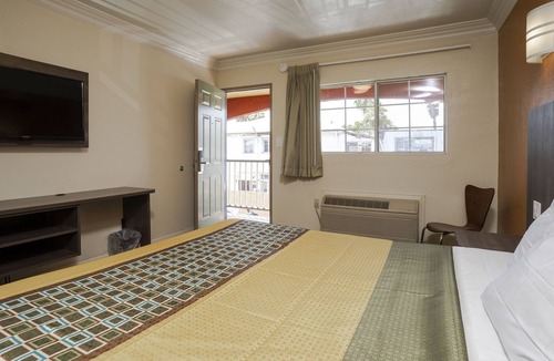 Little Armenia Hotel | Economy Inn Hollywood
