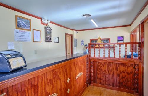 Pratt Hotel | Economy Inn