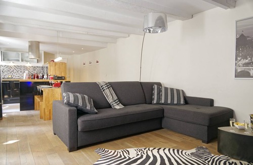 Quartier de la Place-Vendome Apartment | Ecrin à Bijoux - Central and Charming apartment with A/C in historical property