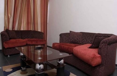 Surulere Hotel | ED Scob Suites Limited
