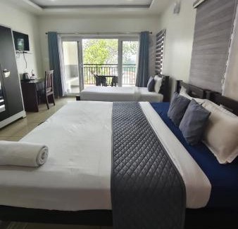Elappara Villa | Edayan Meadows - 4-Bedroom Private Pool Villa in Vagamon