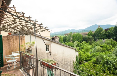 Pontremoli Apartment | Edda House - Historic Center Pontremoli CIN IT045014C23IU5CVD6
