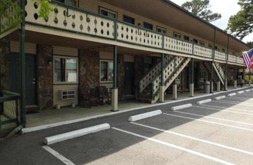 Eureka Springs Hotel | Edelweiss Inn