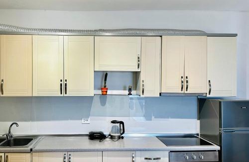 Shkembi i Kavajes Apartment | Eden Home
