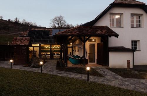Simonesti House | Eden Kede