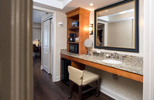 Lancaster Hotel | Eden Resort and Suites, BW Premier Collection