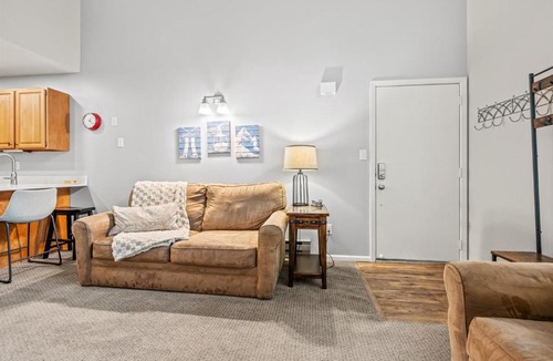 Eden Apartment | Eden Ridge WL1109 Ski Retreat Hot Tub & Gym