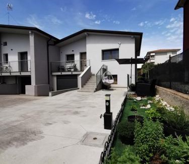 Cordenons Apartment | EdenGHouse