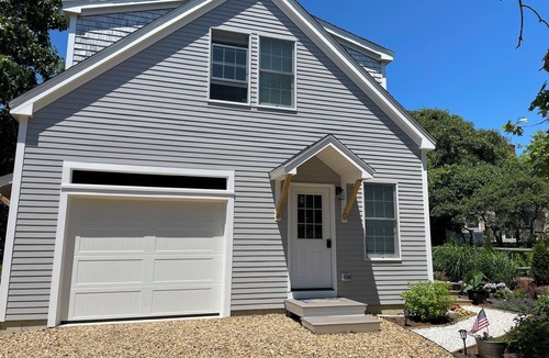 Katama Cottage | Edgartown cottage in a garden setting. New and near bike path in Katama