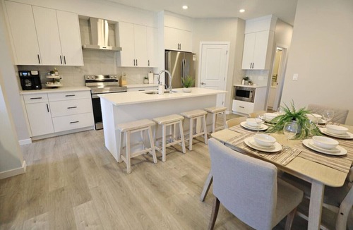 West Edmonton House | Edgemont Getaway | King Bed, Garage, WEM & Disney+