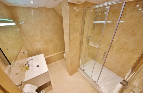 Huddersfield Hotel | Edgerton Hotel