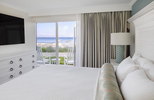 Moorings Hotel | Edgewater Beach Hotel