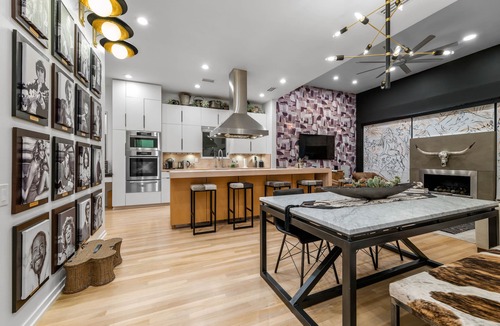 Oak Lawn House | Edgewater Elegance- Gorgeous 2 Bed on Katy Trail!