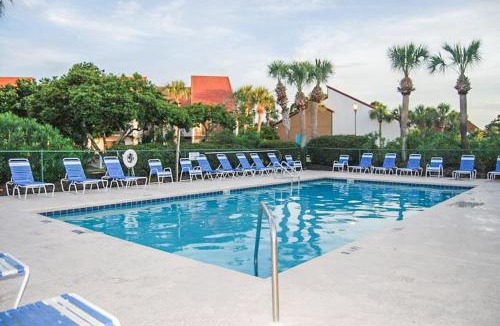Panama City Beach House | Edgewater Golf Villa #115