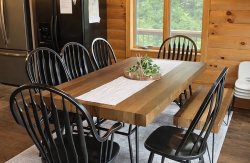 Sylvan Shores Cabin | Edgewater Lodge - Luxury 4BR Waterfront Log Cabin on Secluded Beaver Lake Cove