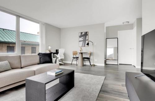 Edgewater Beach Apartment | Edgewater Studio w Gym Deck Lounge nr L CHI-657