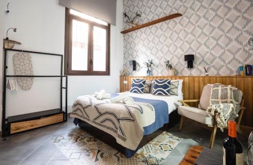 La Victoria Apartment | Edificio Conde 7- Plaza de la Merced by Málaga Planners