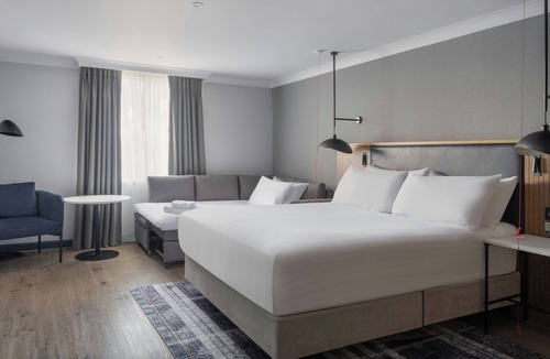 Old Town Hotel | Edinburgh Marriott Hotel Holyrood