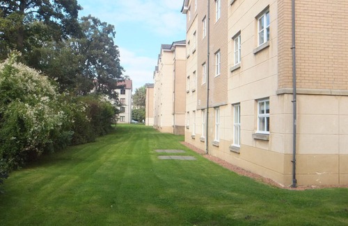 Gifford Apartment | Edinburgh Palace Apartment - Ground floor apartment near the Royal Mile