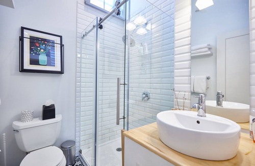Stratford House | Edisons Inn