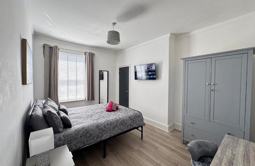 Tynemouth House | Edith Haven Tynemouth Fabulous Coastal Holiday Home with Free OnStreet Parking
