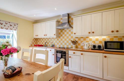 Horncastle House | Edlington Hall Cottage