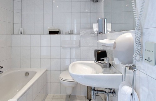 Delfzijl Hotel | Eemshotel