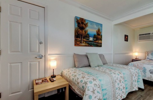 Sunset Reef Hotel | - EFFICIENCY #2 STEPS FROM THE BEACH