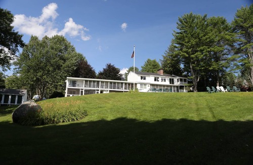 Wolfeboro Apartment | Efficiency 5-Piping Rock Resort