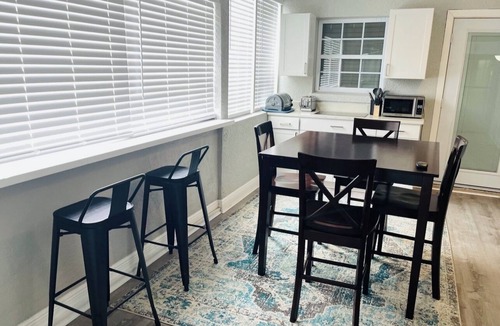 Tropic Shores Apartment | Efficiency with Private Entrance in New Port Richey with AC and shared pool