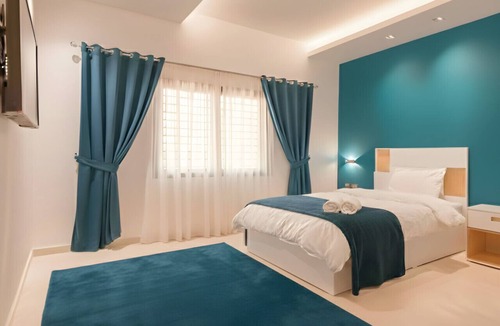 New Cairo Apartment | Efficient Single Studio perfect for solo travelers with AC & lovely kitchenette