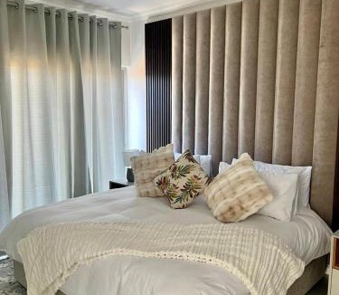 Pixley ka Seme Villa | Effortless Elegance Stay