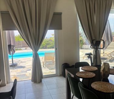 Emba House | Eflisian Bungalows
