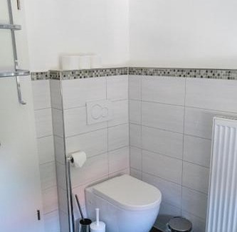 Eggstatt Apartment | Eggstätt am Chiemsee, Auto-Check-in 24-7, gratis Parkplatz an der Unterkunft, Netflix & Amazon Prime inc, voll ausgestattet