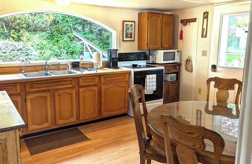 Mid-Coast and Islands Cottage | Eider Haven: 1 BR, 1 BA Cottage in Harpswell, Sleeps 4