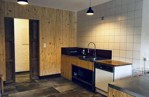 Antweiler House | Eifel-Quartiere/Cozy seminar house (Sauna group house Eifel Nürburgring)