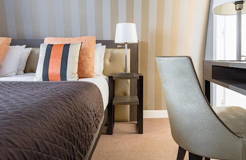 16th Arrondissement Hotel | Eiffel Kennedy