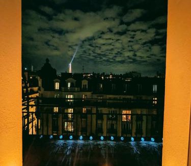 15th Arrondissement Apartment | Eiffel Pearl