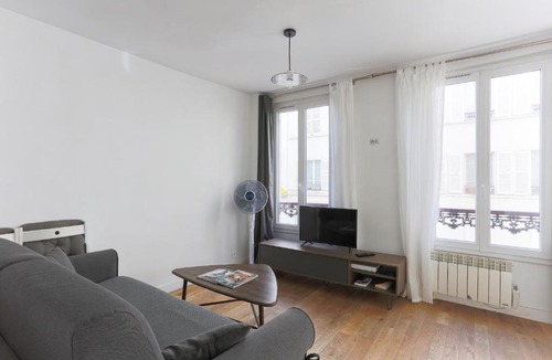 Faubourg Saint-Germain Apartment | Eiffel Tower Royal Apartment