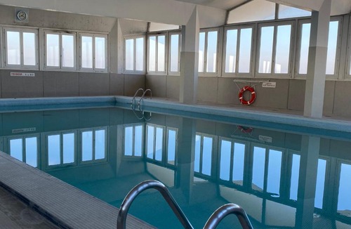 Saint-Lambert Apartment | Eiffel Tower View & Pool