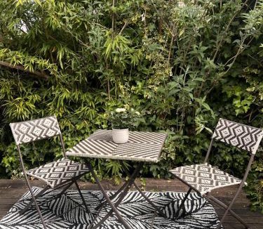 Westerham Bed & Breakfast | Eight at The Bakery B&B Tatsfield