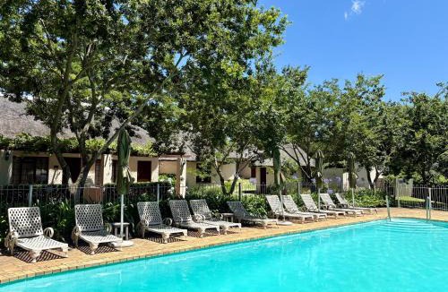Ruiterbos Hotel | Eight Bells Mountain Inn
