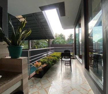 Baclayon Hotel | Eight Breeze