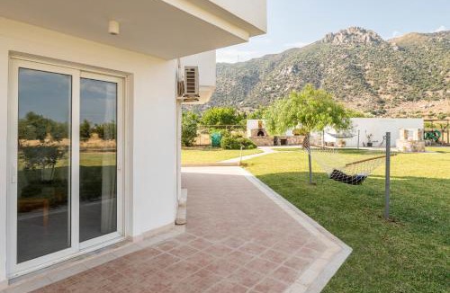 Kardamena House | Einalia Holiday Homes by the Beach