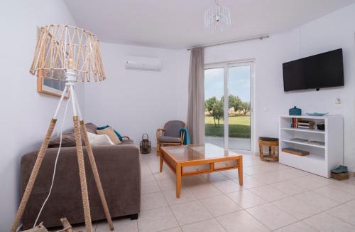Kardamena House | Einalia Holiday Homes by the Beach