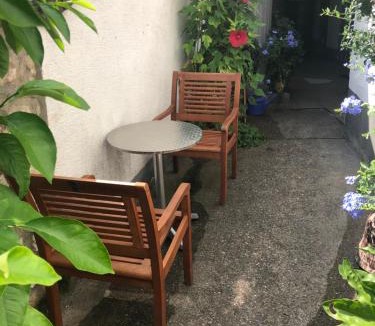 Frankweiler Apartment | einfache Monteurwohnung mit WLAN und Sat Tv, Netflix