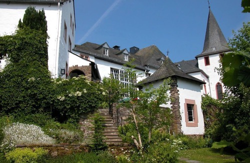 Kronenburg House | Einzelzimmer - Burghaus und Villa Kronenburg