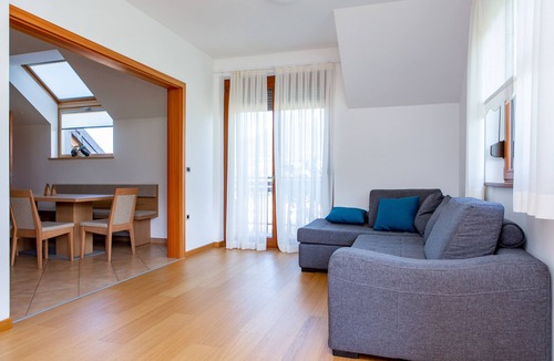 Predjama House | EkoTurizem Hudičevec